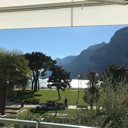 Appartement Lago Blu Riva del Garda Exterior foto