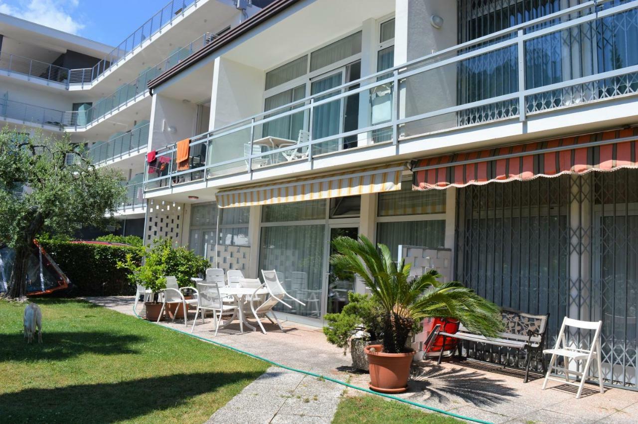Appartement Lago Blu Riva del Garda Exterior foto